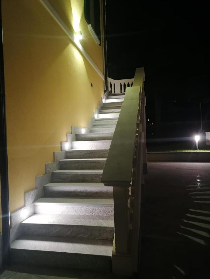 B&B Villa Preziosa Lago Maggiore レーザ エクステリア 写真