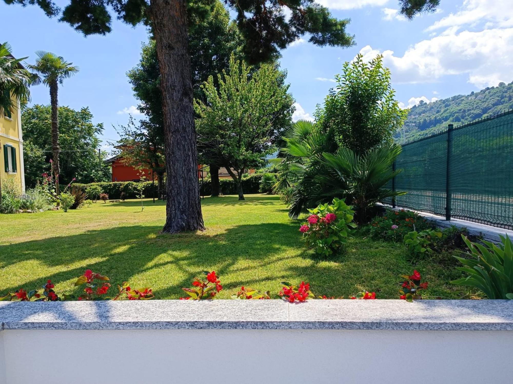 B&B Villa Preziosa Lago Maggiore レーザ エクステリア 写真