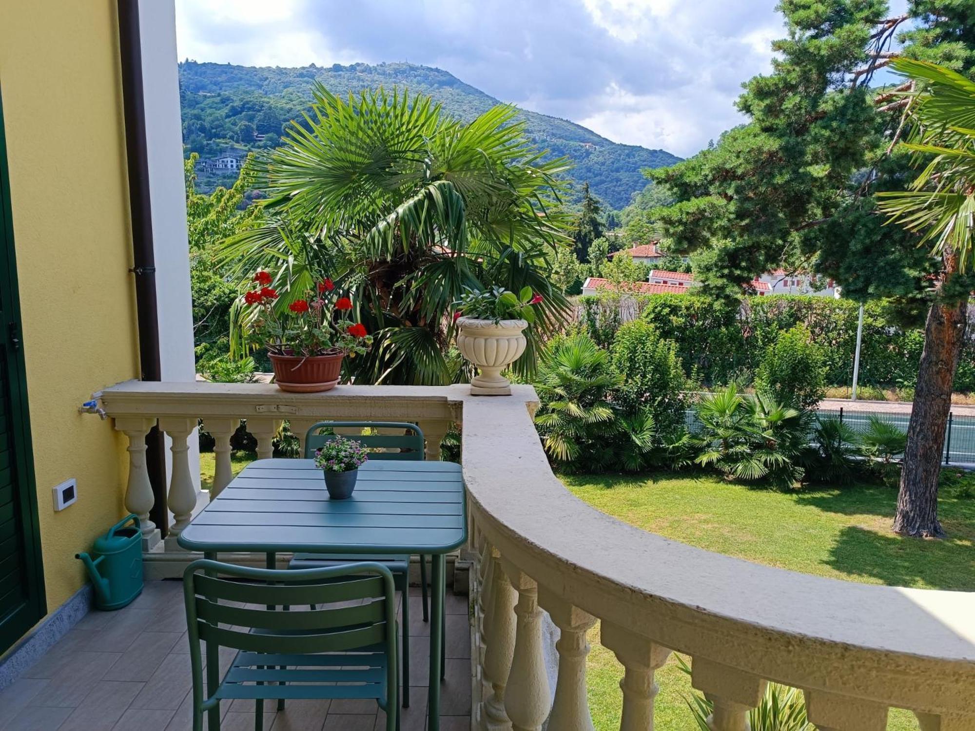 B&B Villa Preziosa Lago Maggiore レーザ エクステリア 写真