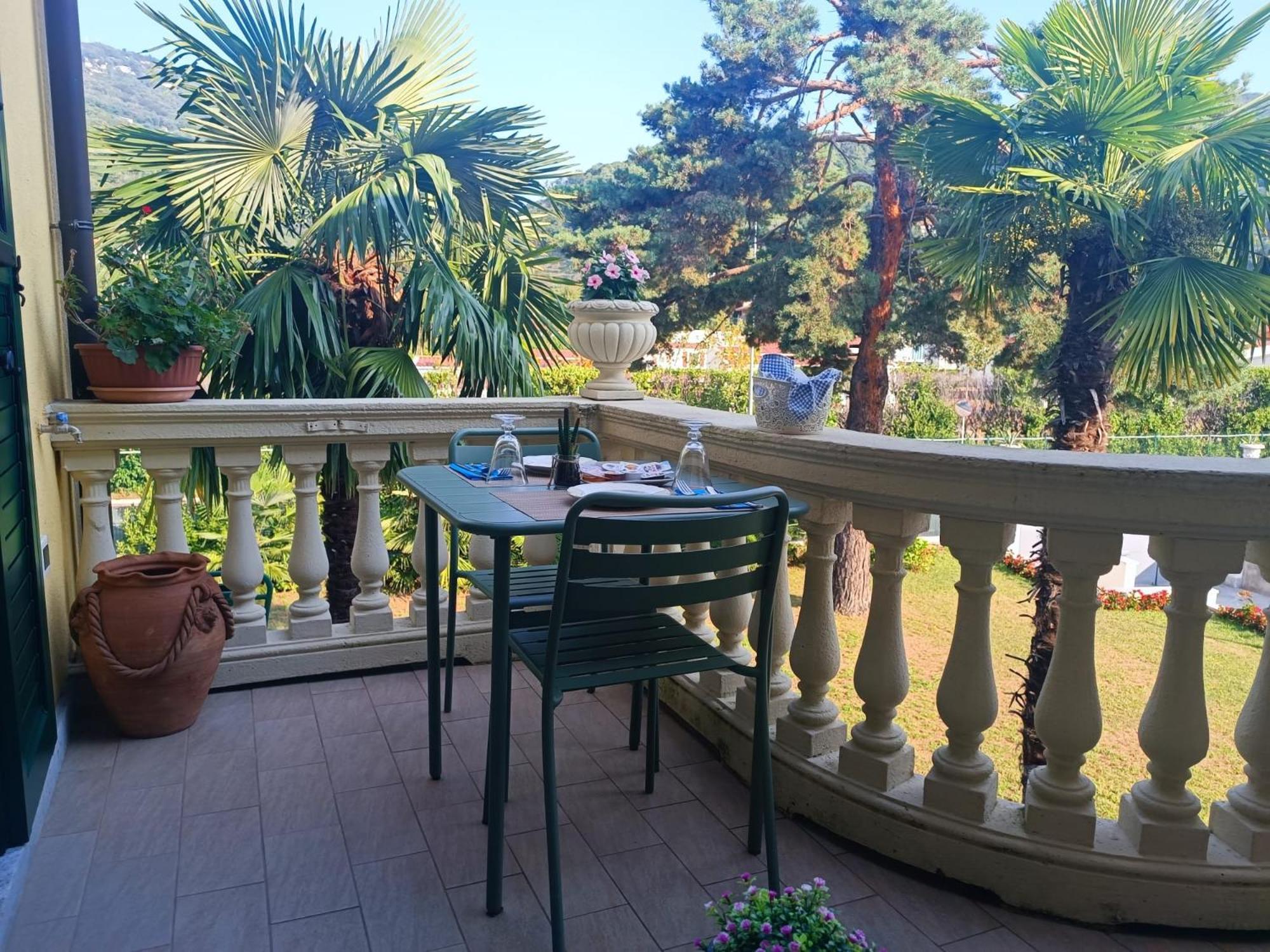 B&B Villa Preziosa Lago Maggiore レーザ エクステリア 写真