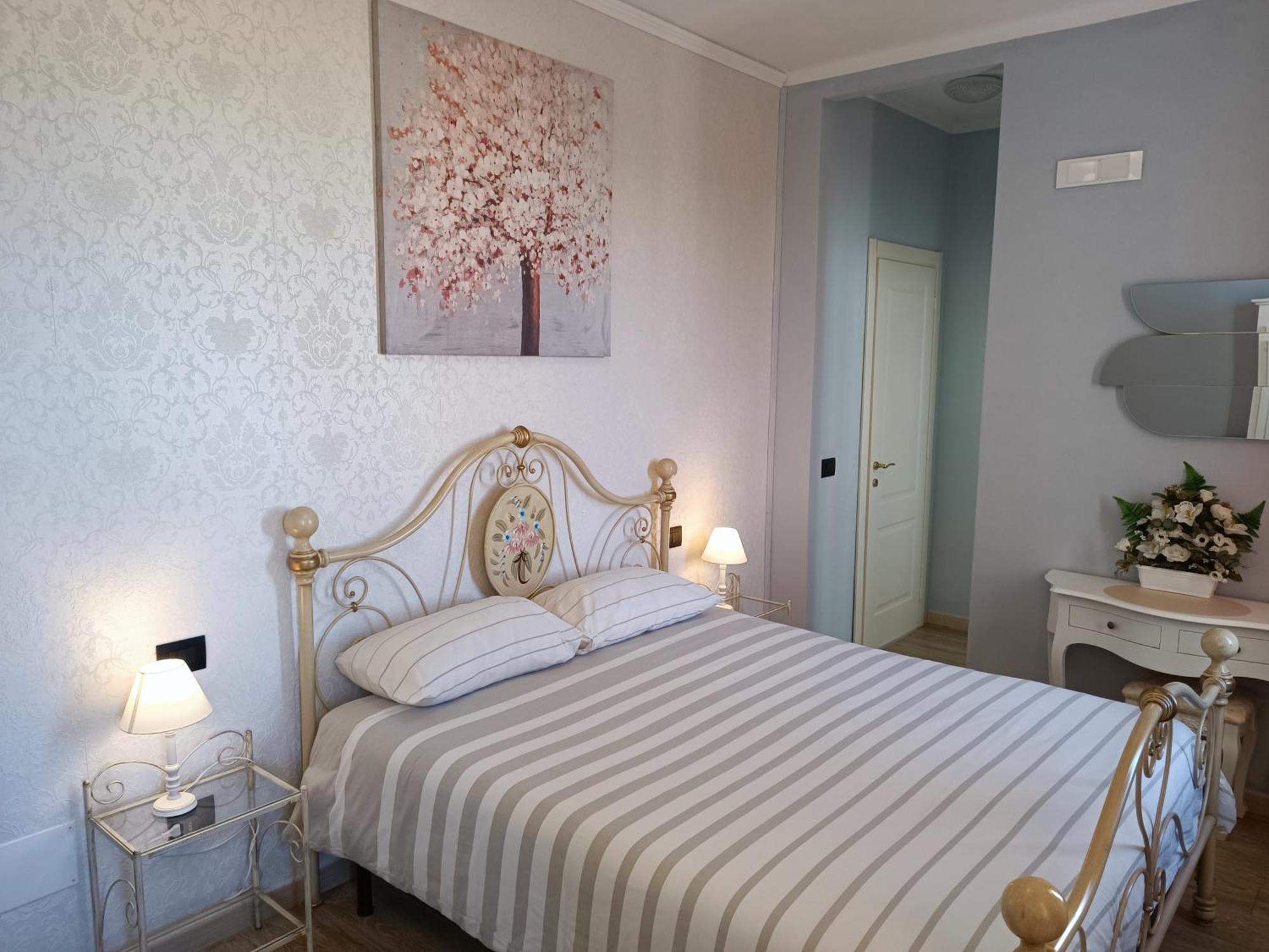 B&B Villa Preziosa Lago Maggiore レーザ エクステリア 写真